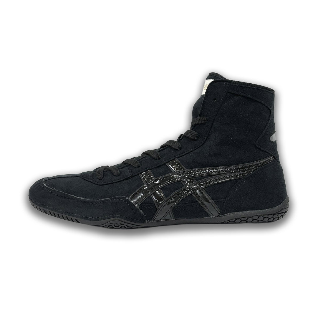 102 - Triple Black